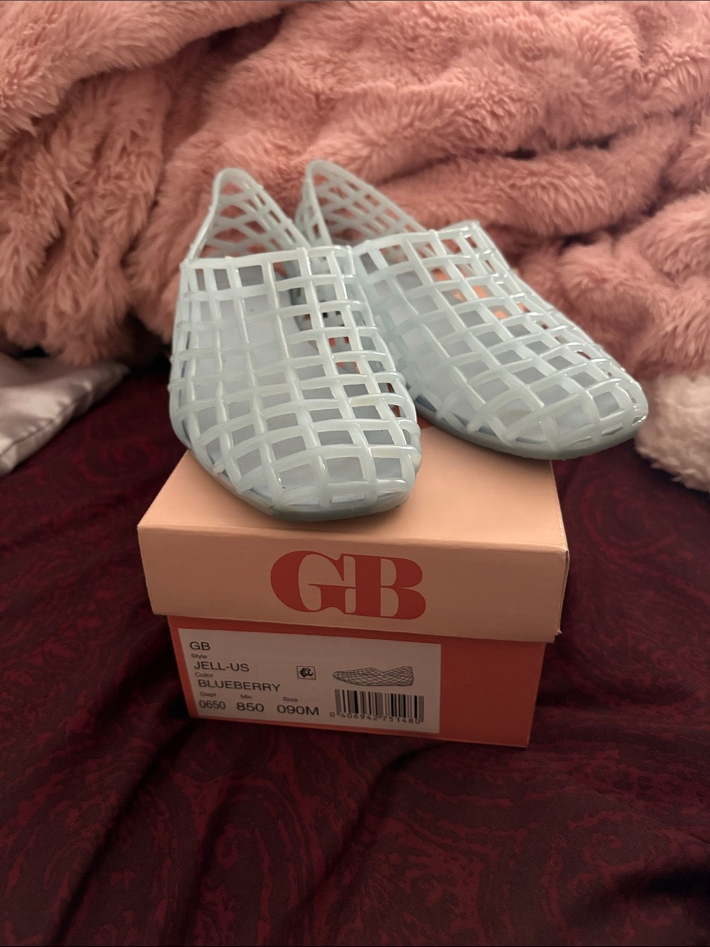 GUC Gianni Bini Jelly Blueberry colored 9M